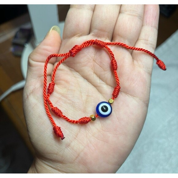 Bracelet - Picture 1 of 2